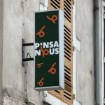 Image d'une enseigne drapeau