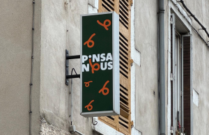 Image d'une enseigne drapeau