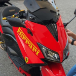 Image d'un flocage de moto professionnelle